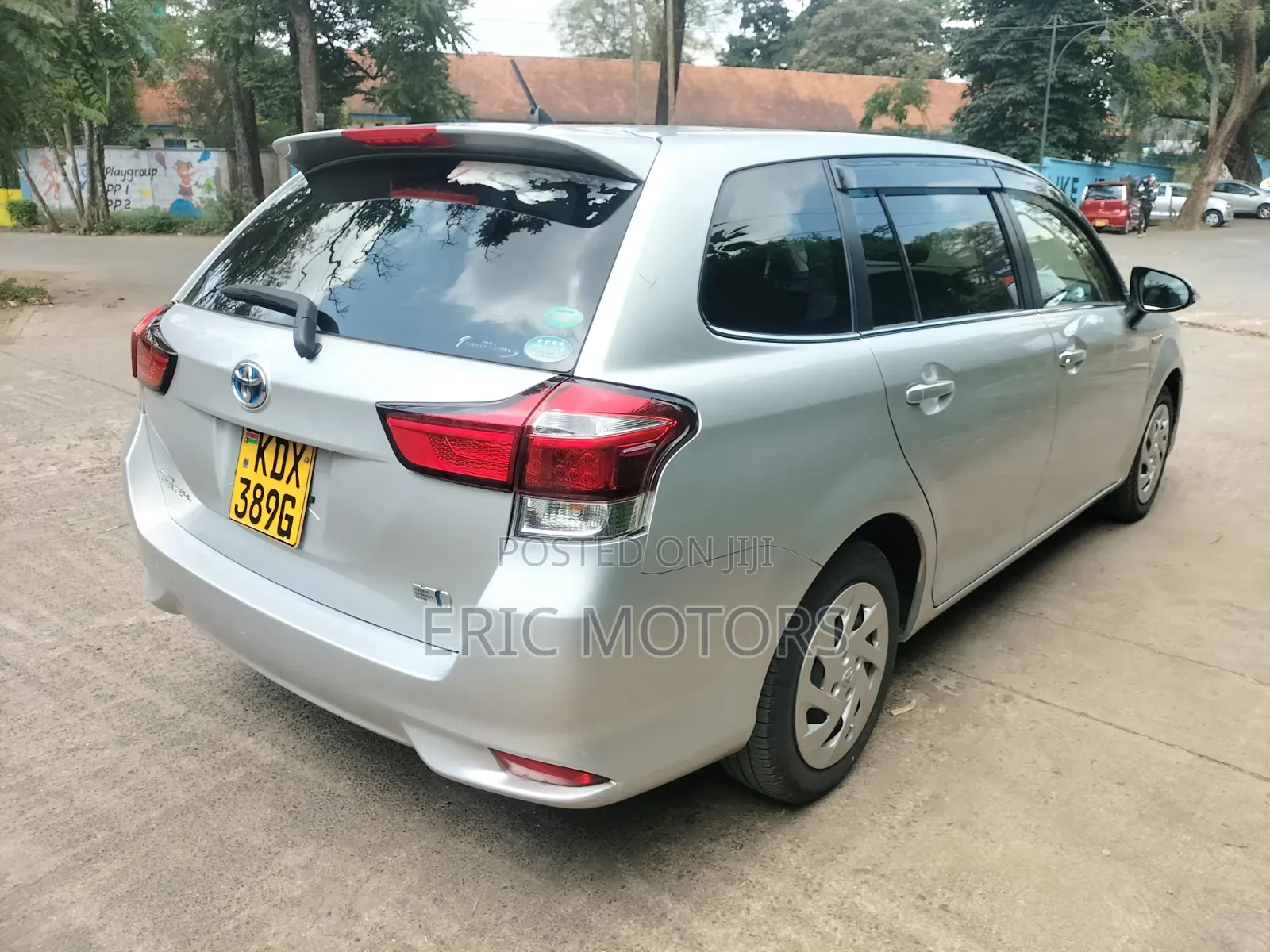 Toyota Corolla Fielder 2019 Silver