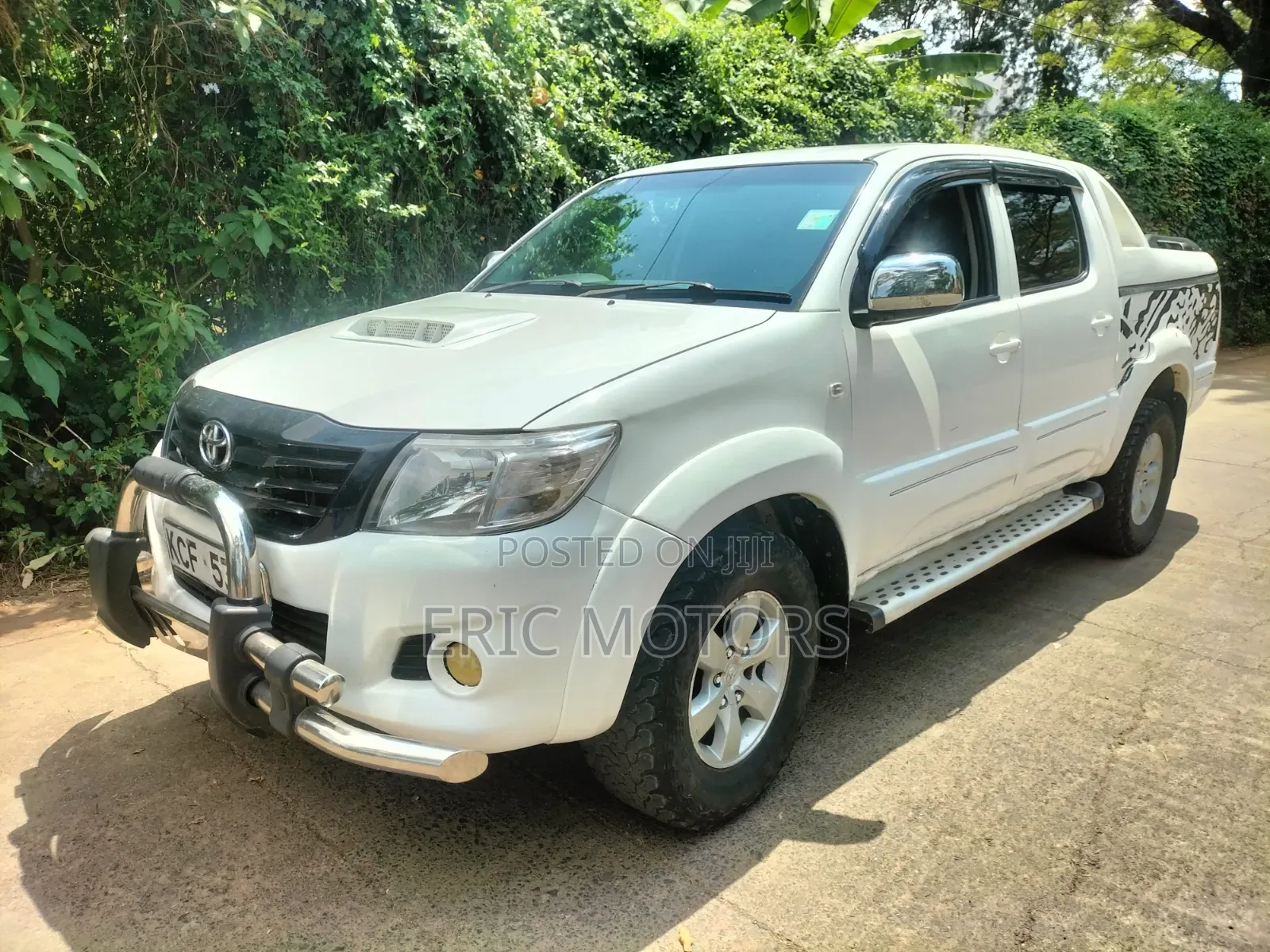 Toyota Hilux 2009 White