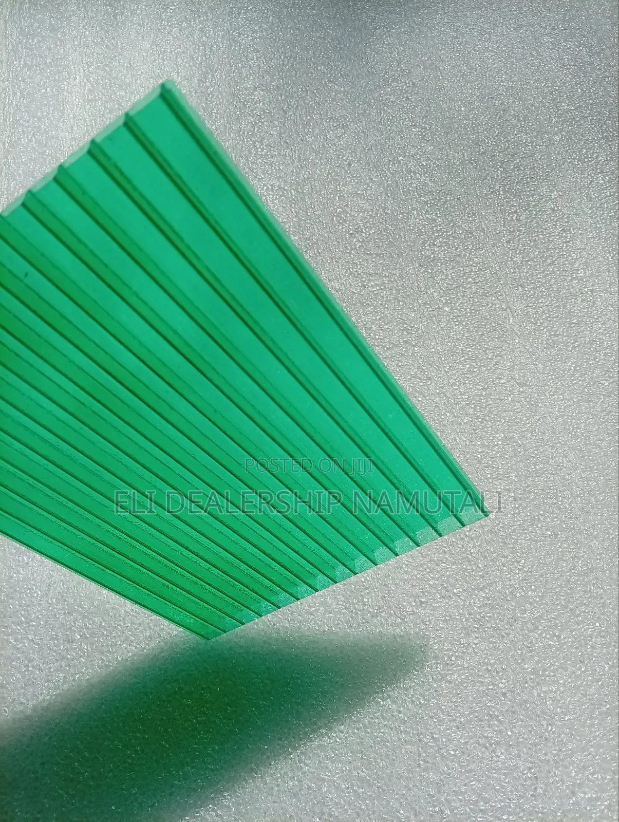 Long-Lasting Green Multiwall Polycarbonate Sheet for Outdoor Roofing