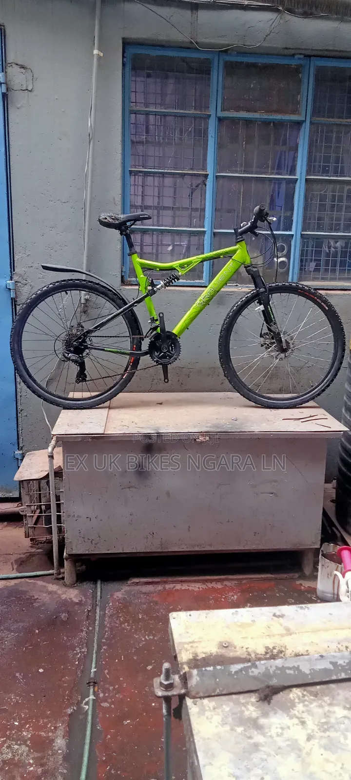 Ex Uk Size 26 Aluminum Mountain Bike, Dual Suspension,Disc Brakes