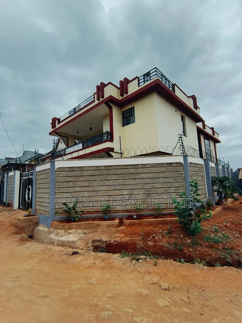 Furnished 4bdrm Maisonette for sale