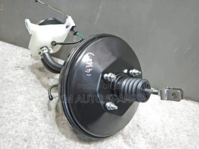 Toyota Pixis Brake Booster/Master Cylinder