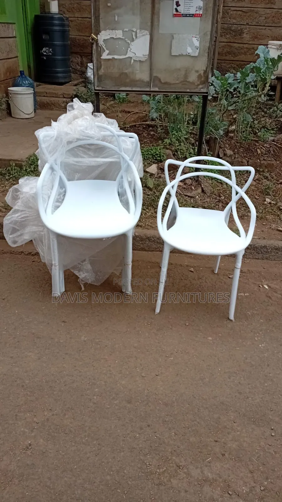 Modern Plastic Dinning Chairs