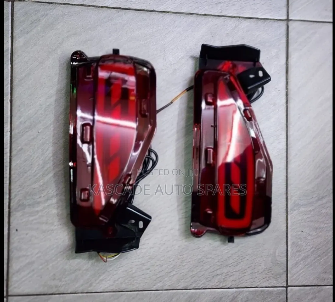 Rear Led Reflector Toyota Fortuner New Model 2015 +