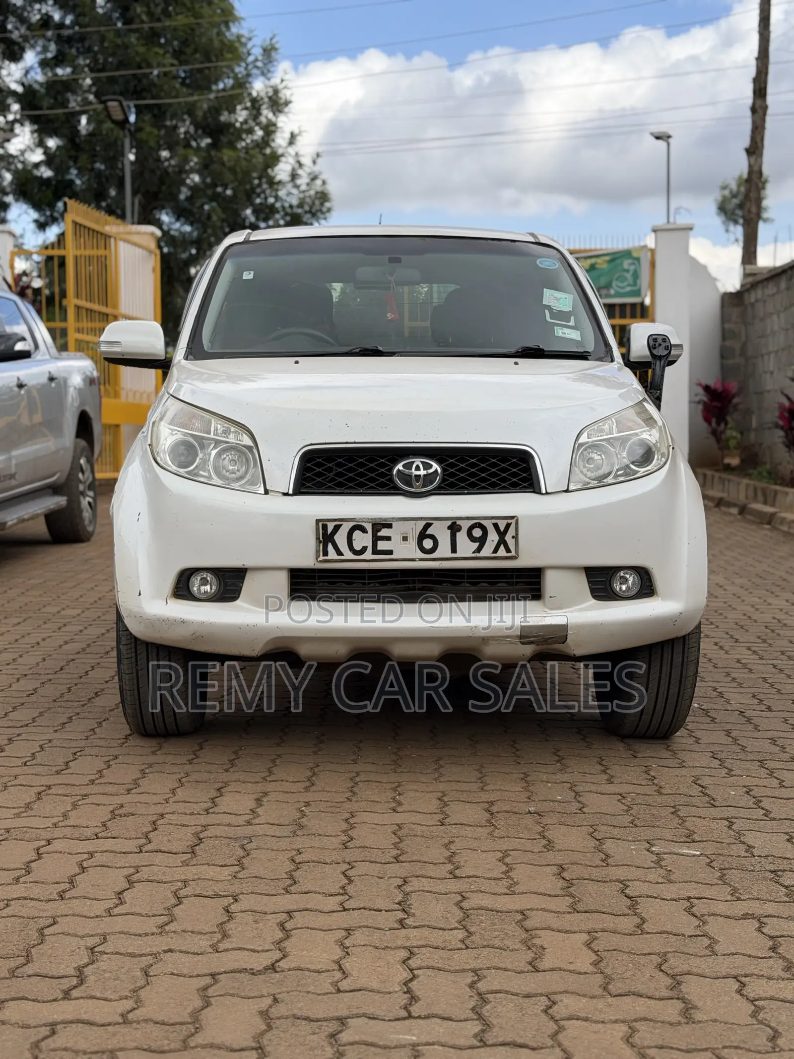 Toyota Rush 2008 White