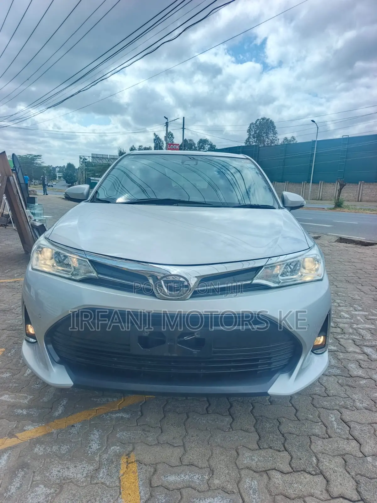Toyota Axio 1.5 G 4WD 2019 Silver