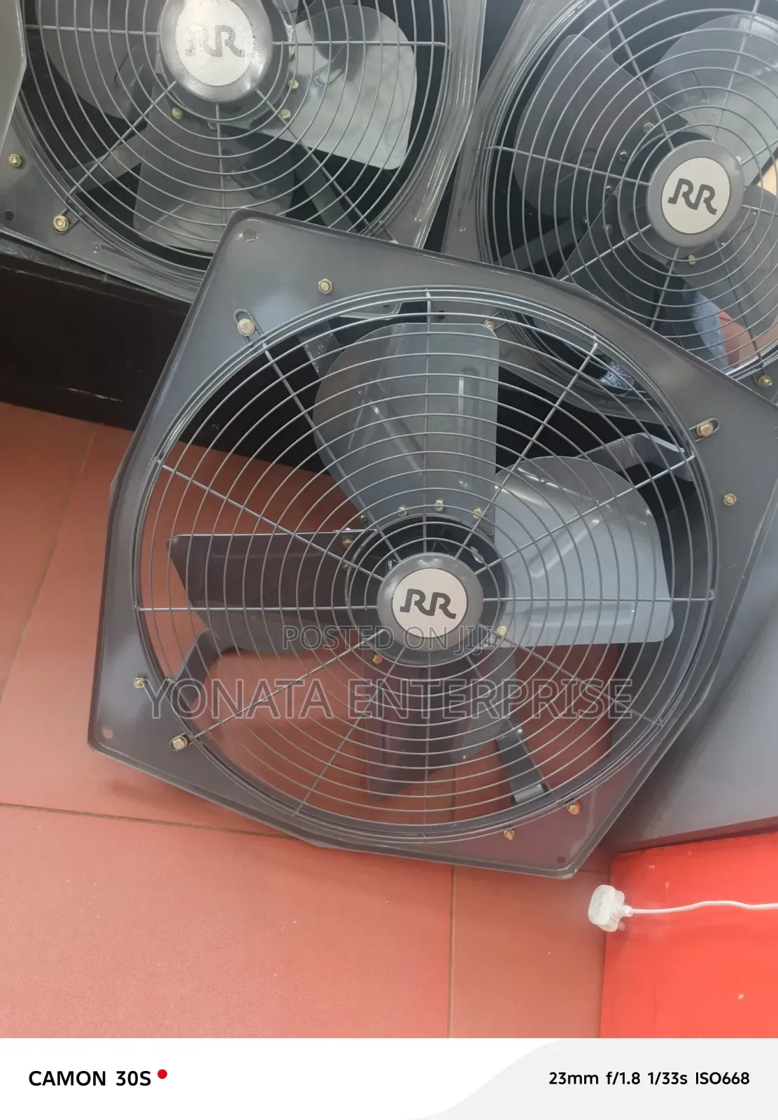 Powerful 12" Exhaust/Extract Fan (Metallic)