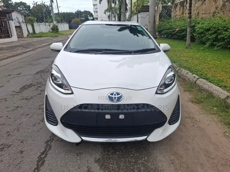 Toyota Aqua 2019 White
