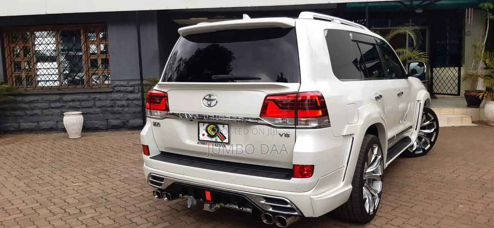 Toyota Land Cruiser 4.6 V8 ZX 2020 White