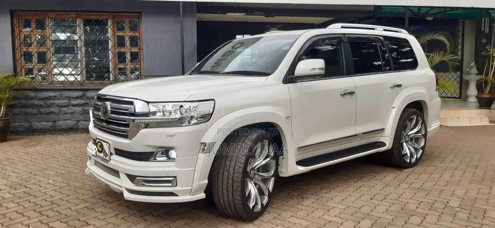 Toyota Land Cruiser 4.6 V8 ZX 2020 White