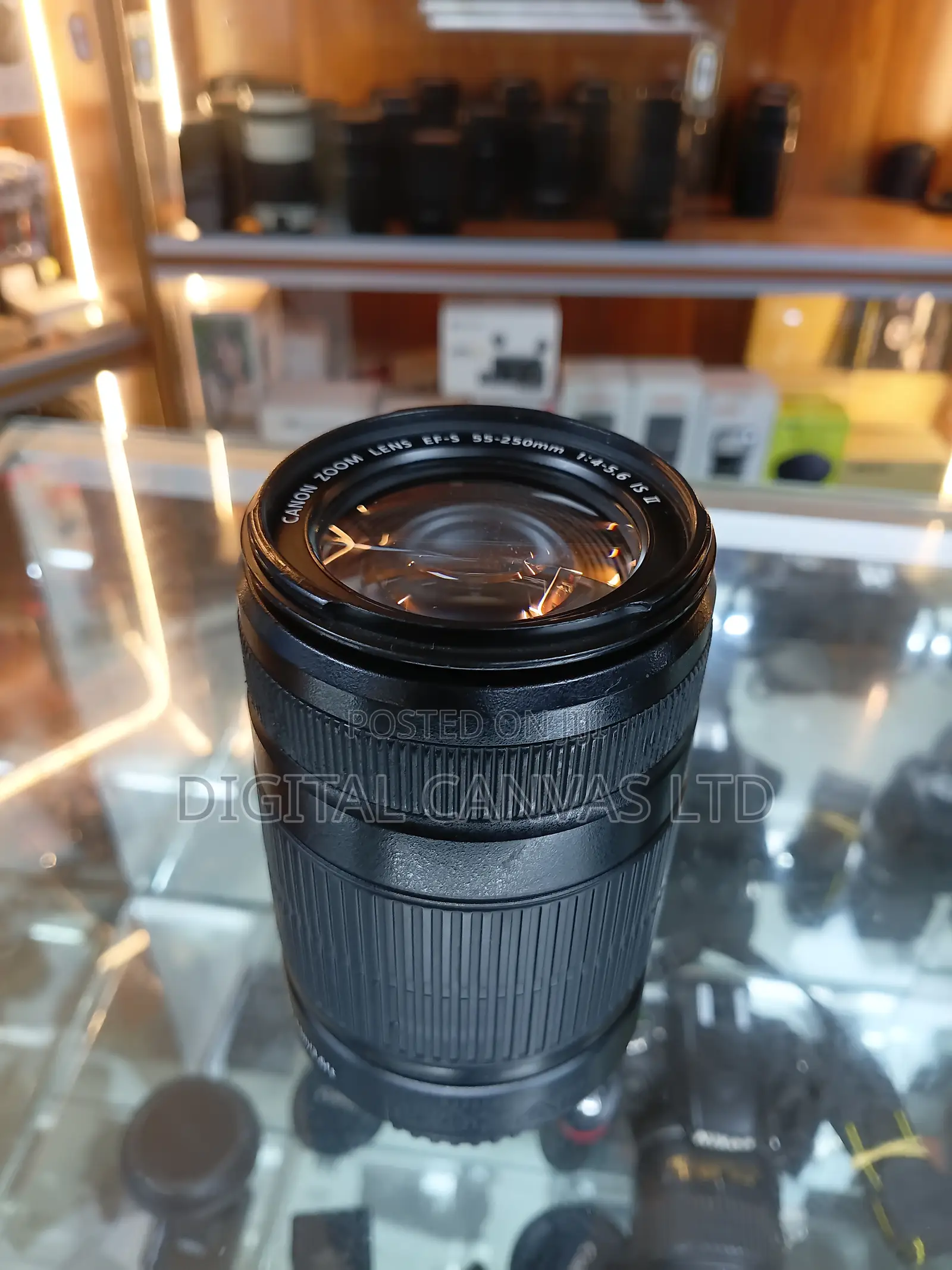 Canon Ef-S 55-250mm F/4-5.6