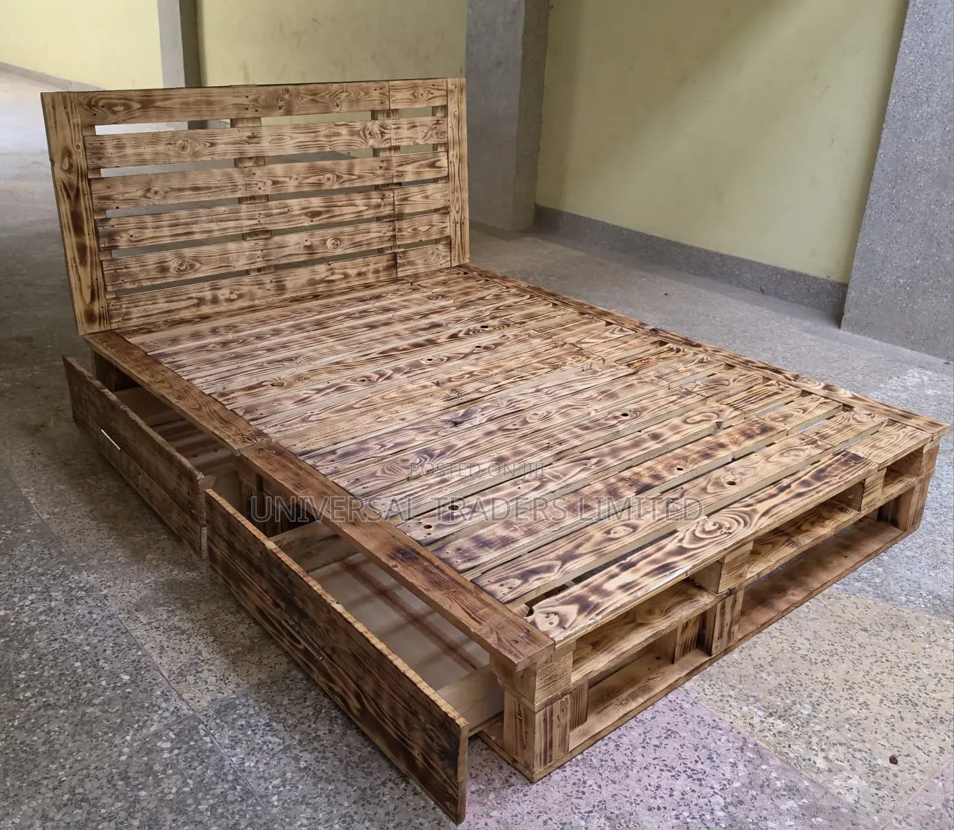 Timeless Modern 5×6 Pallet Bed Frame 