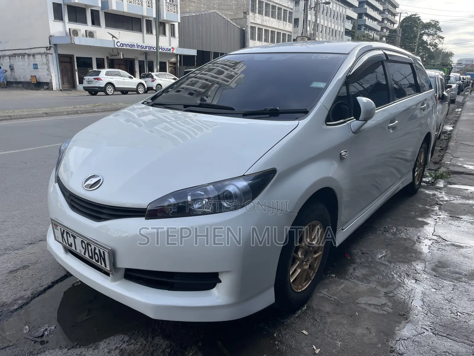 Toyota Wish 2012 White