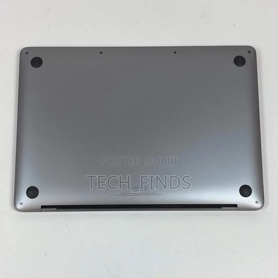 Laptop Apple MacBook Pro 2022 M2 8GB Apple M2 SSD 512GB