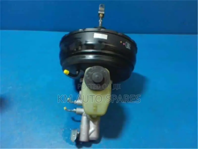 Toyota Hilux Surf Brake Booster/Master Cylinder
