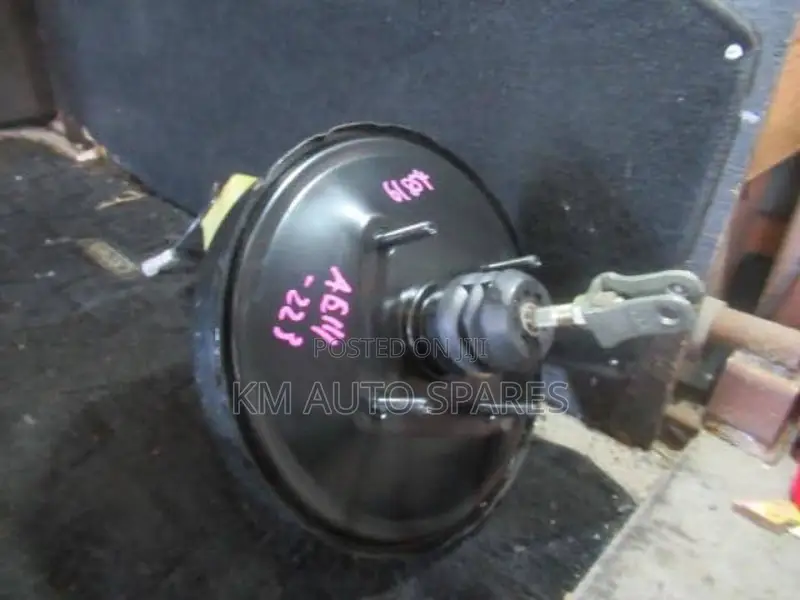 Toyota Spacio Brake Booster/Master Cylinder