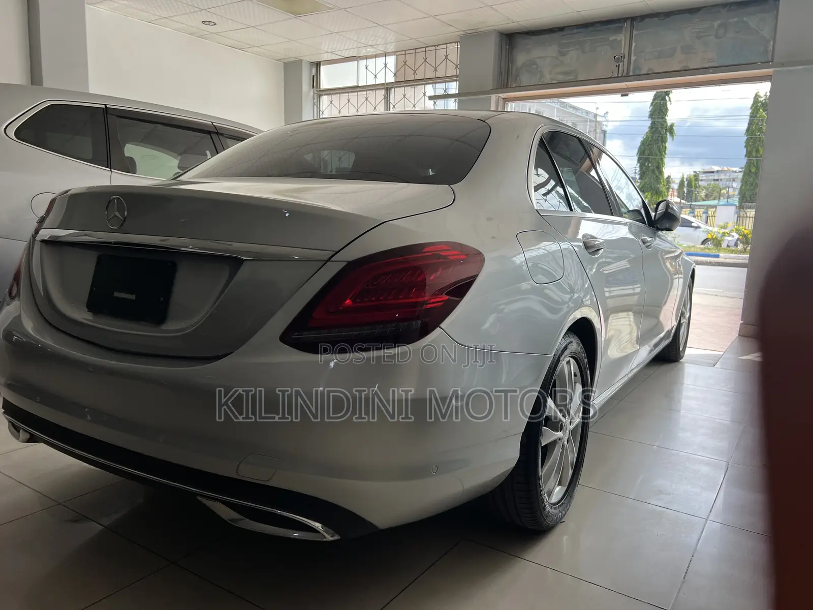 Mercedes-Benz C180 2019 Silver