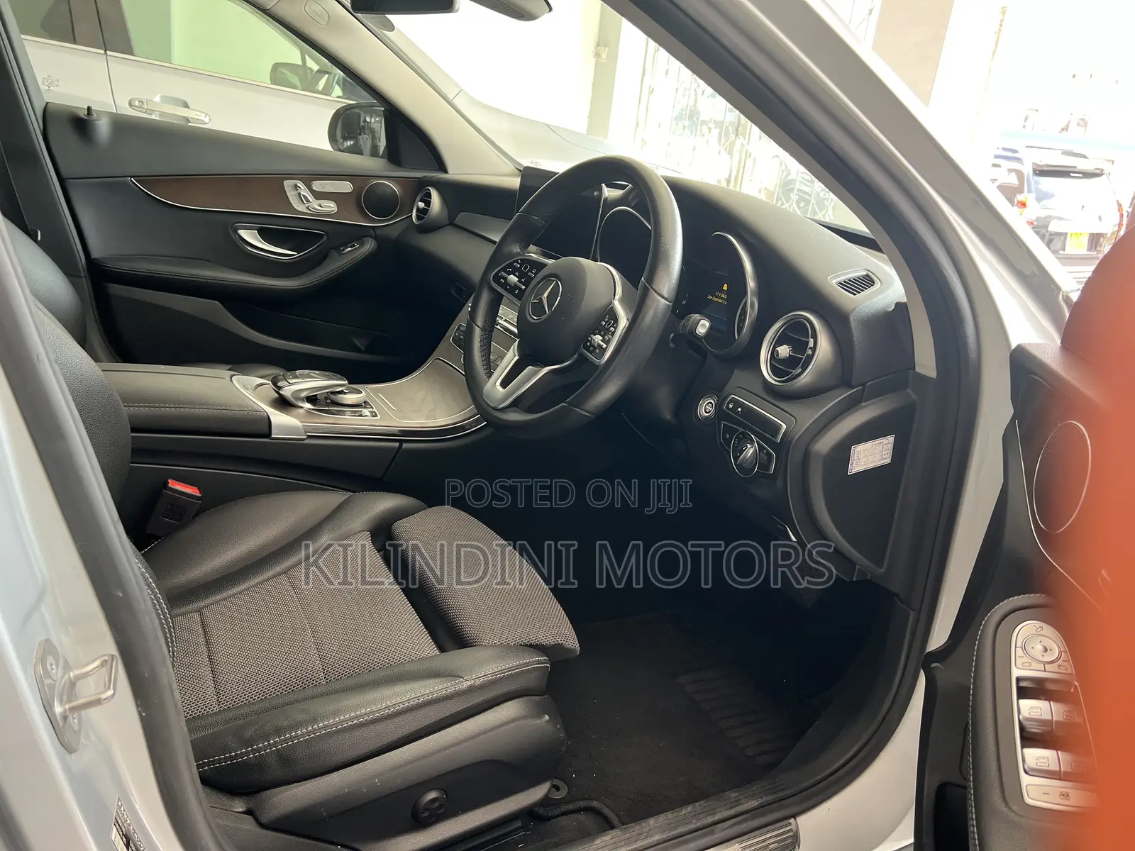 Mercedes-Benz C180 2019 Silver