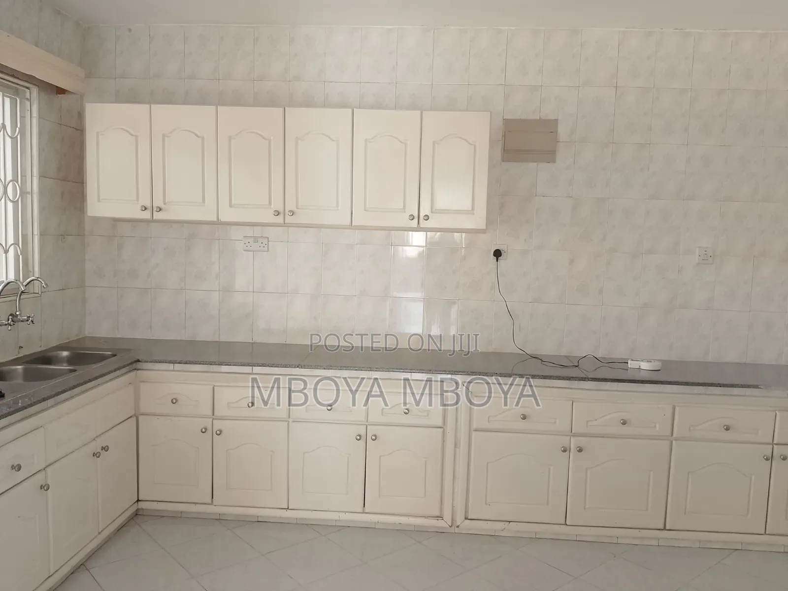 3bdrm Apartment in Parklands for rent