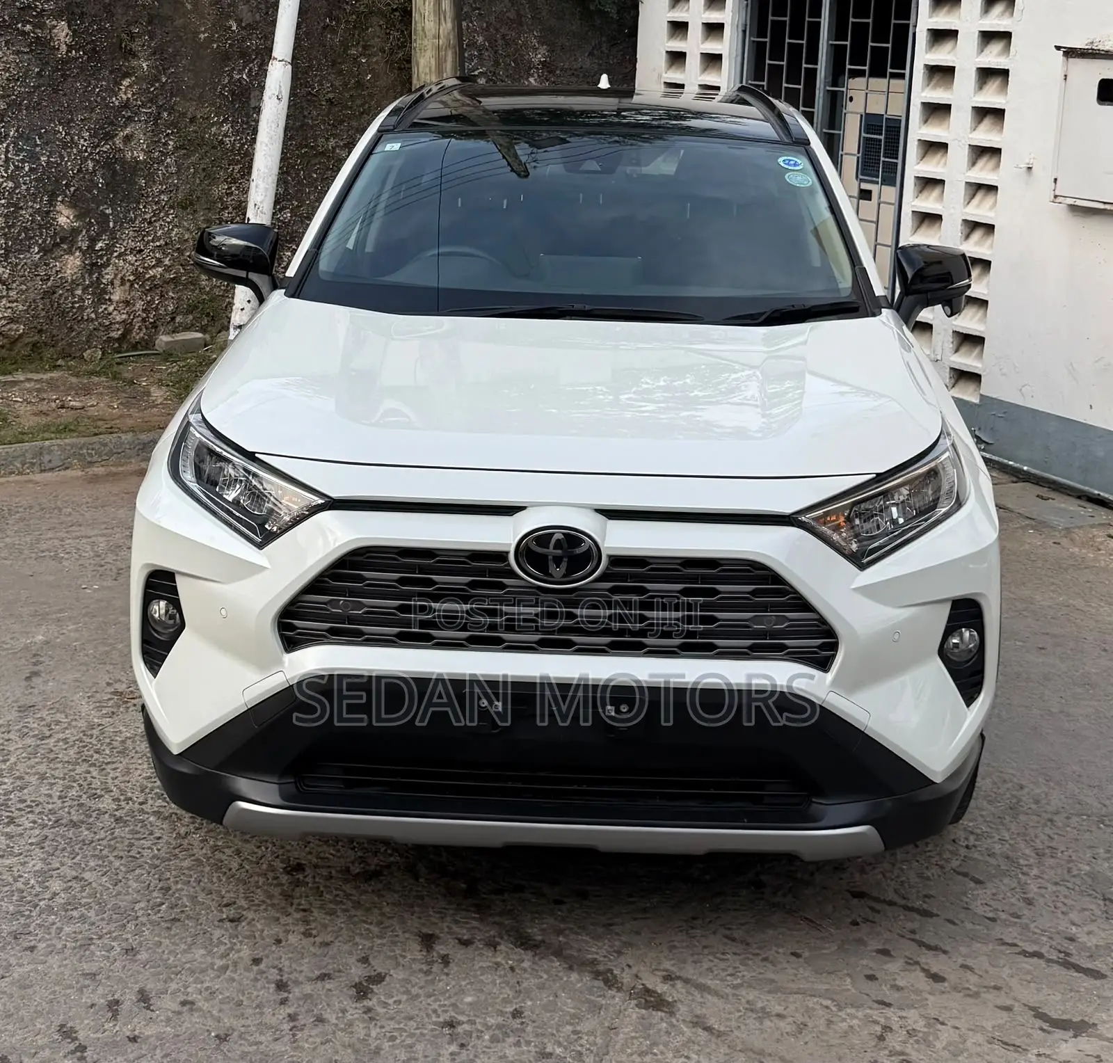 Toyota RAV4 2019 Ivory
