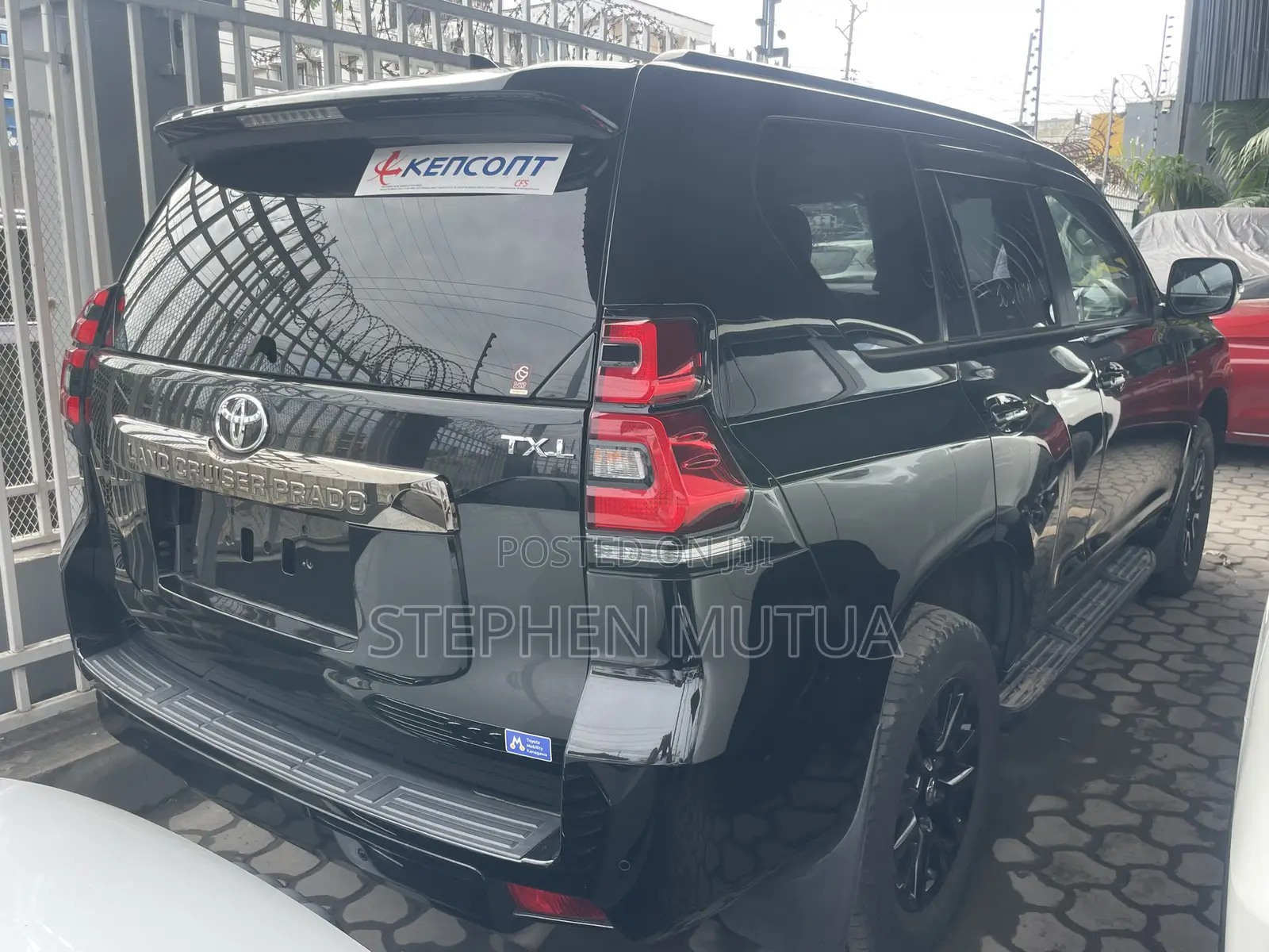 Toyota Land Cruiser Prado 2.8 2022 Black