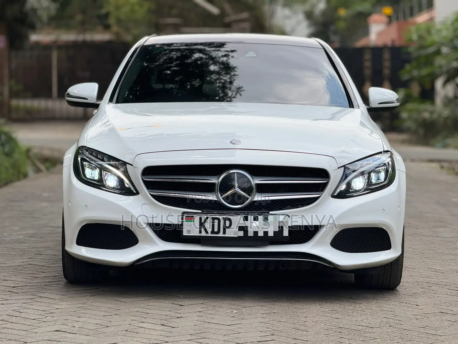 Mercedes-Benz C200 2016 White