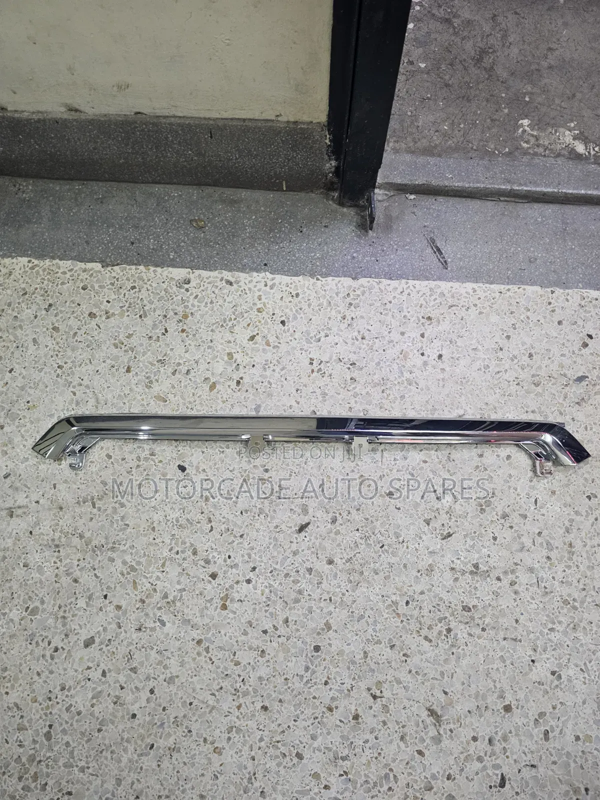 Subaru Forester Sj Bonnet/Grille Chrome
