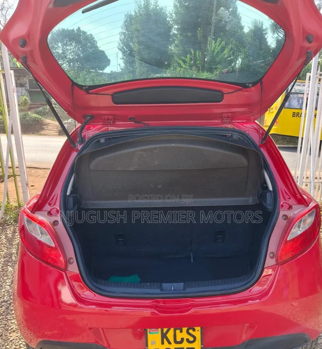 Mazda Demio 2011 Red