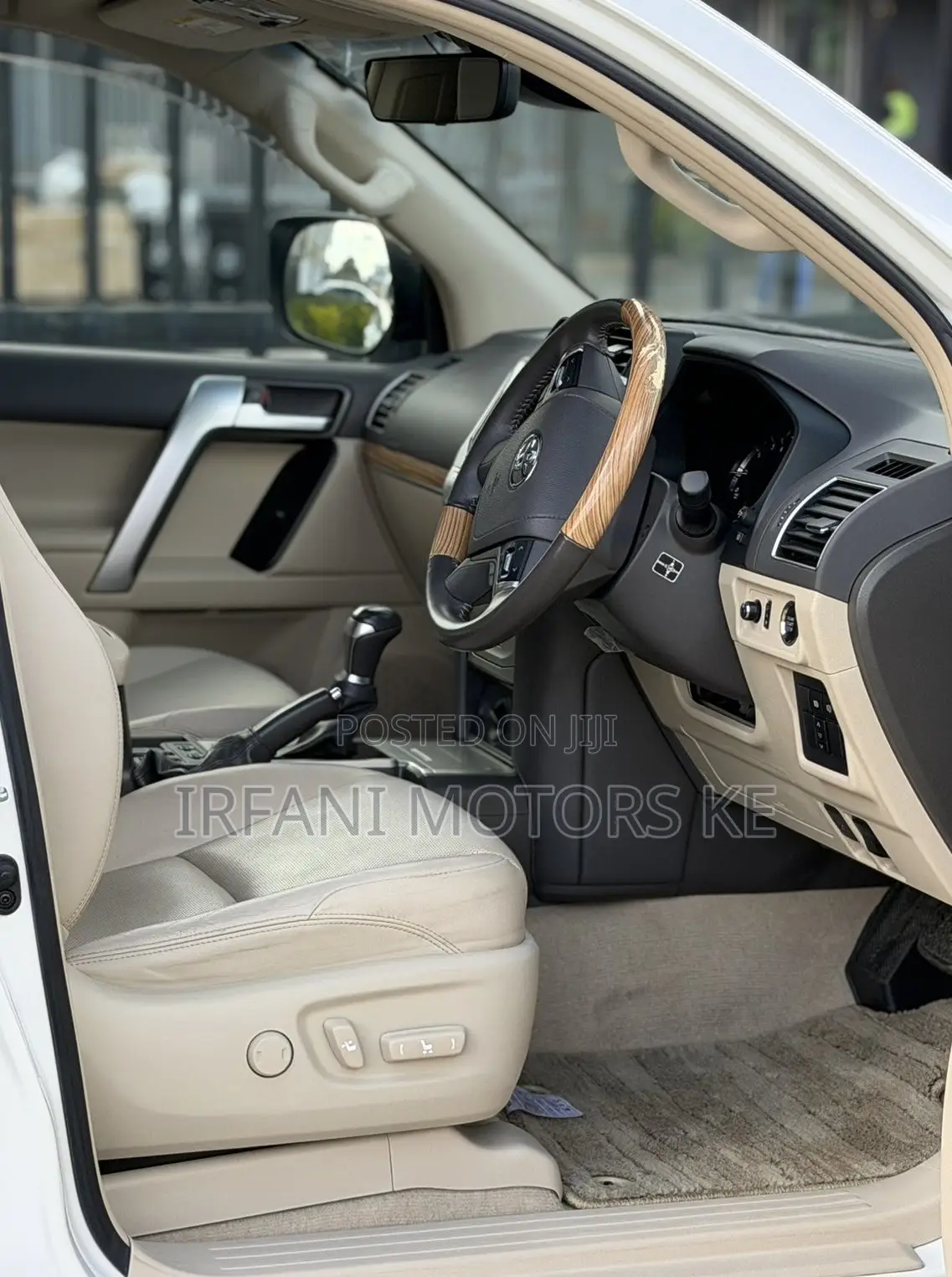 Toyota Land Cruiser Prado 2.7 2019 Pearl