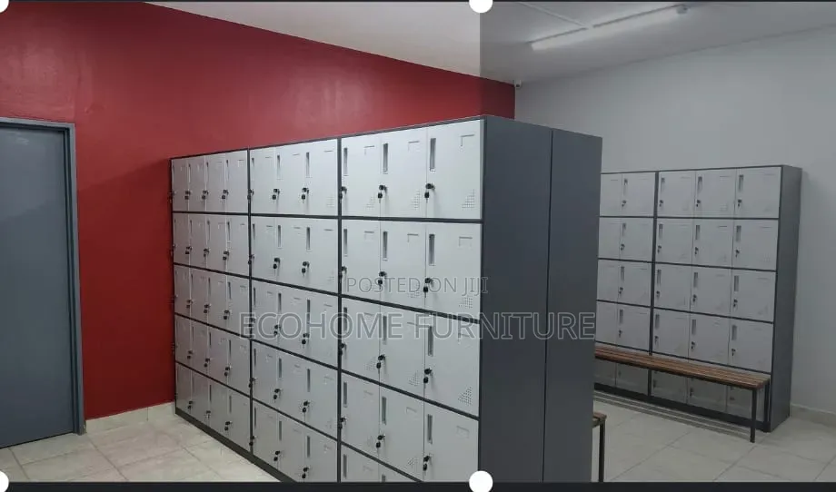15 Door Storage Cabinet With Key in Every Drawer