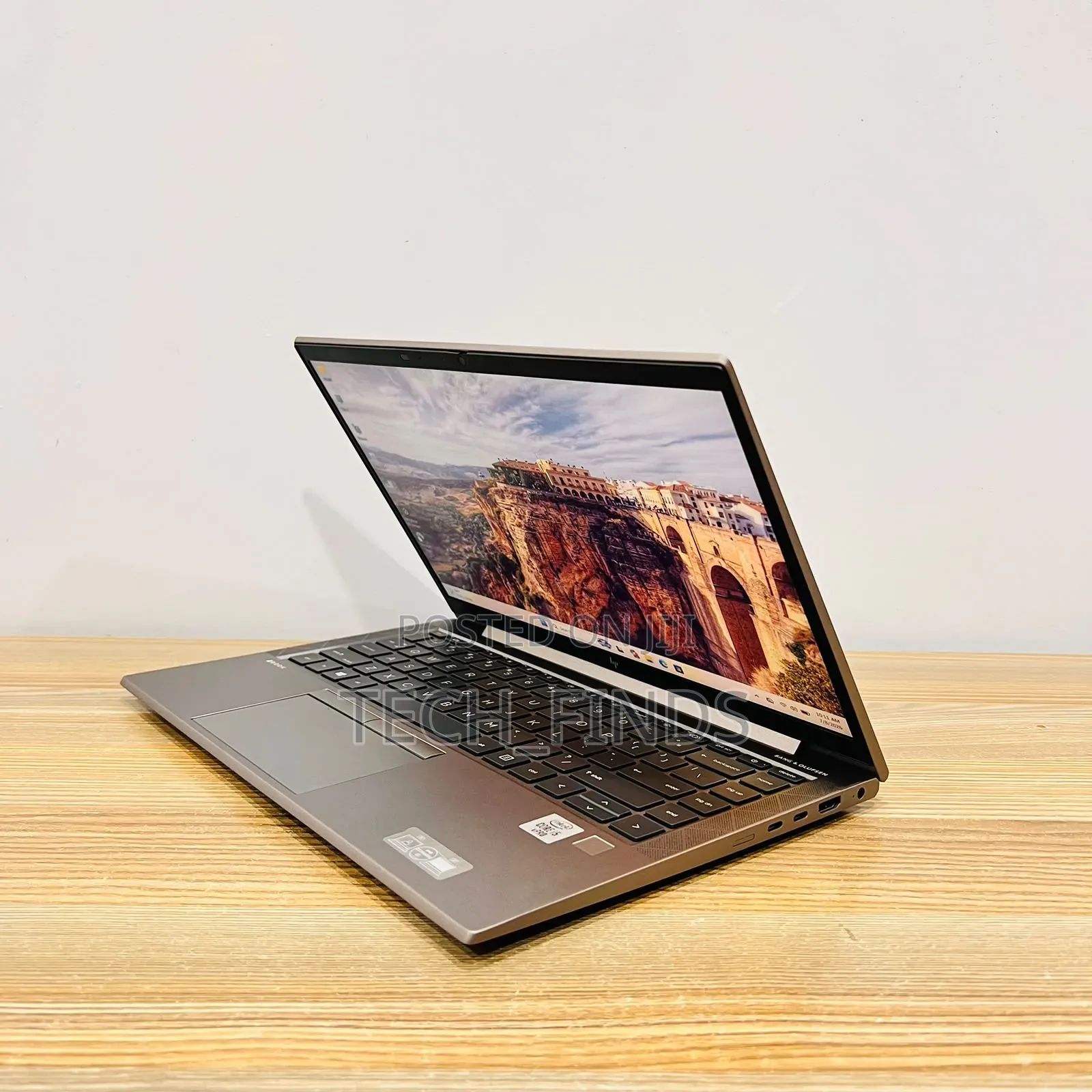 Laptop HP ZBook Firefly 14 G7 8GB Intel Core i5 SSD 256GB