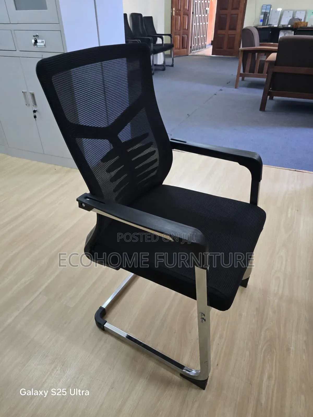 Mesh Visitors Chair