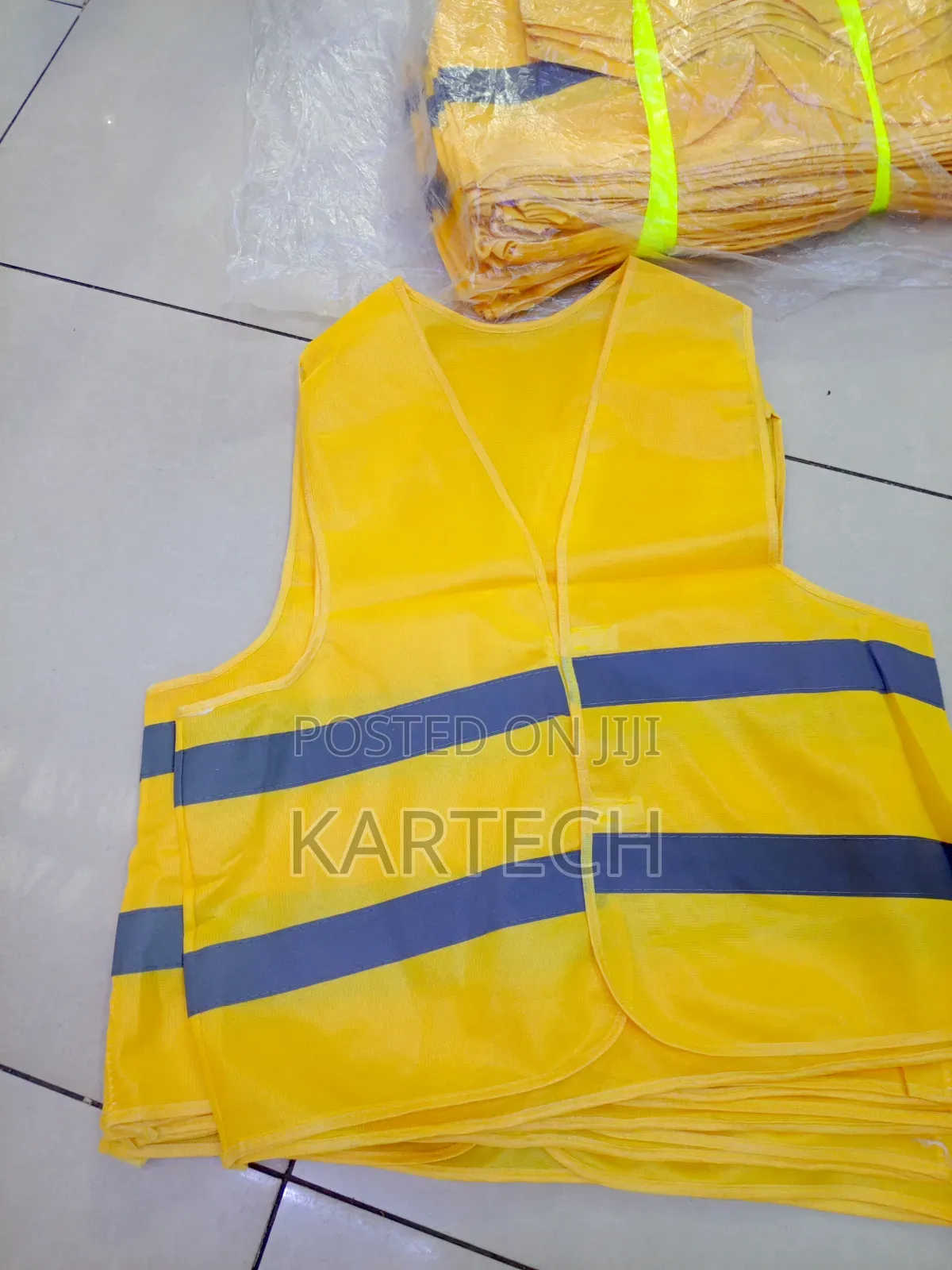 High Visibility Reflective Safety Vest – Fluorescent Yellow