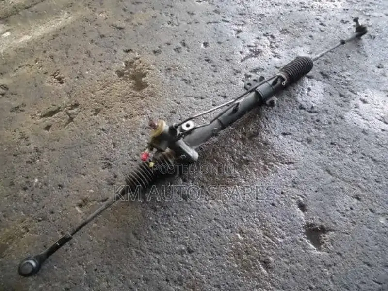 Nissan Bluebird Steering Rack