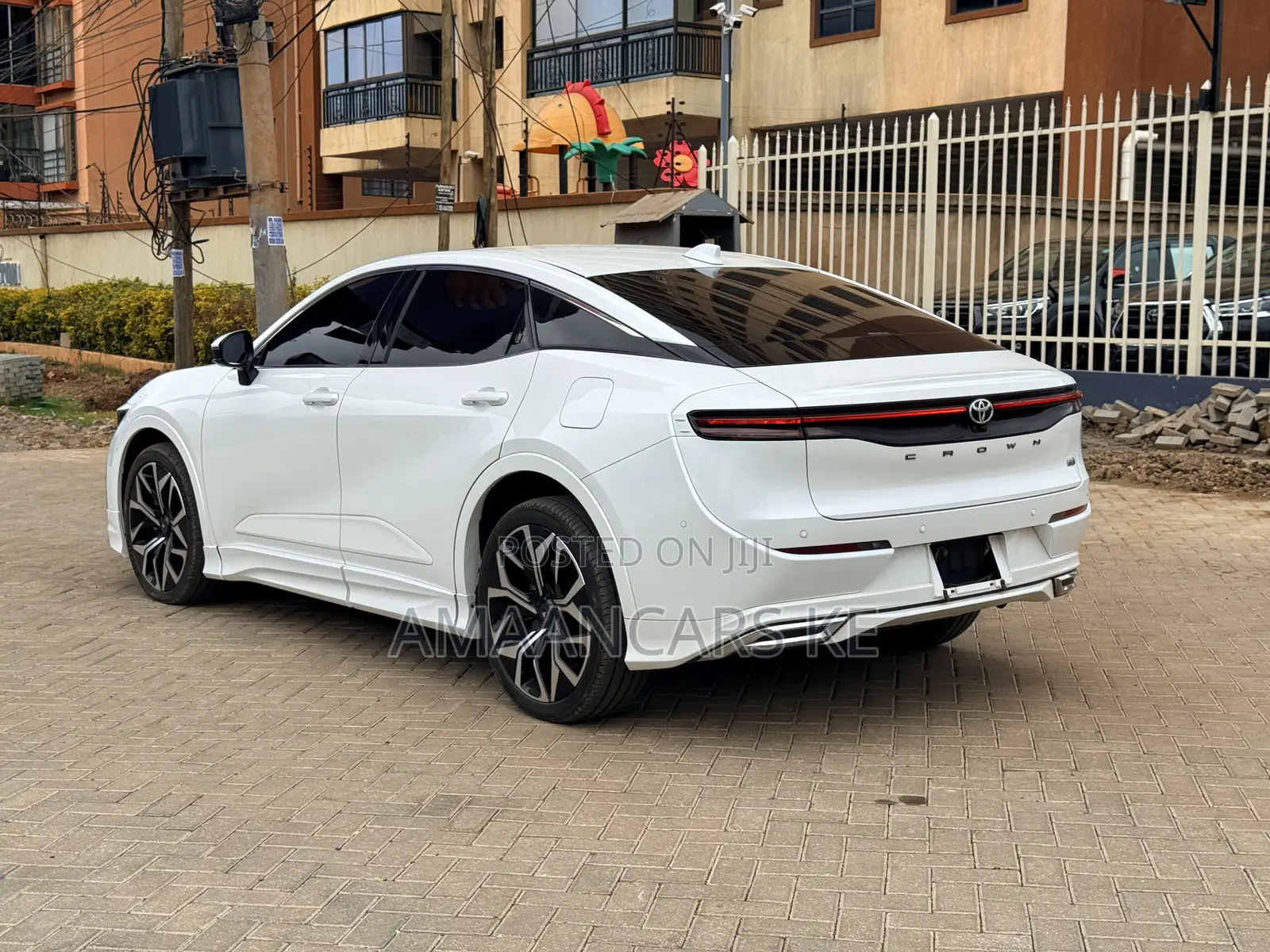 Toyota Crown 2023 White