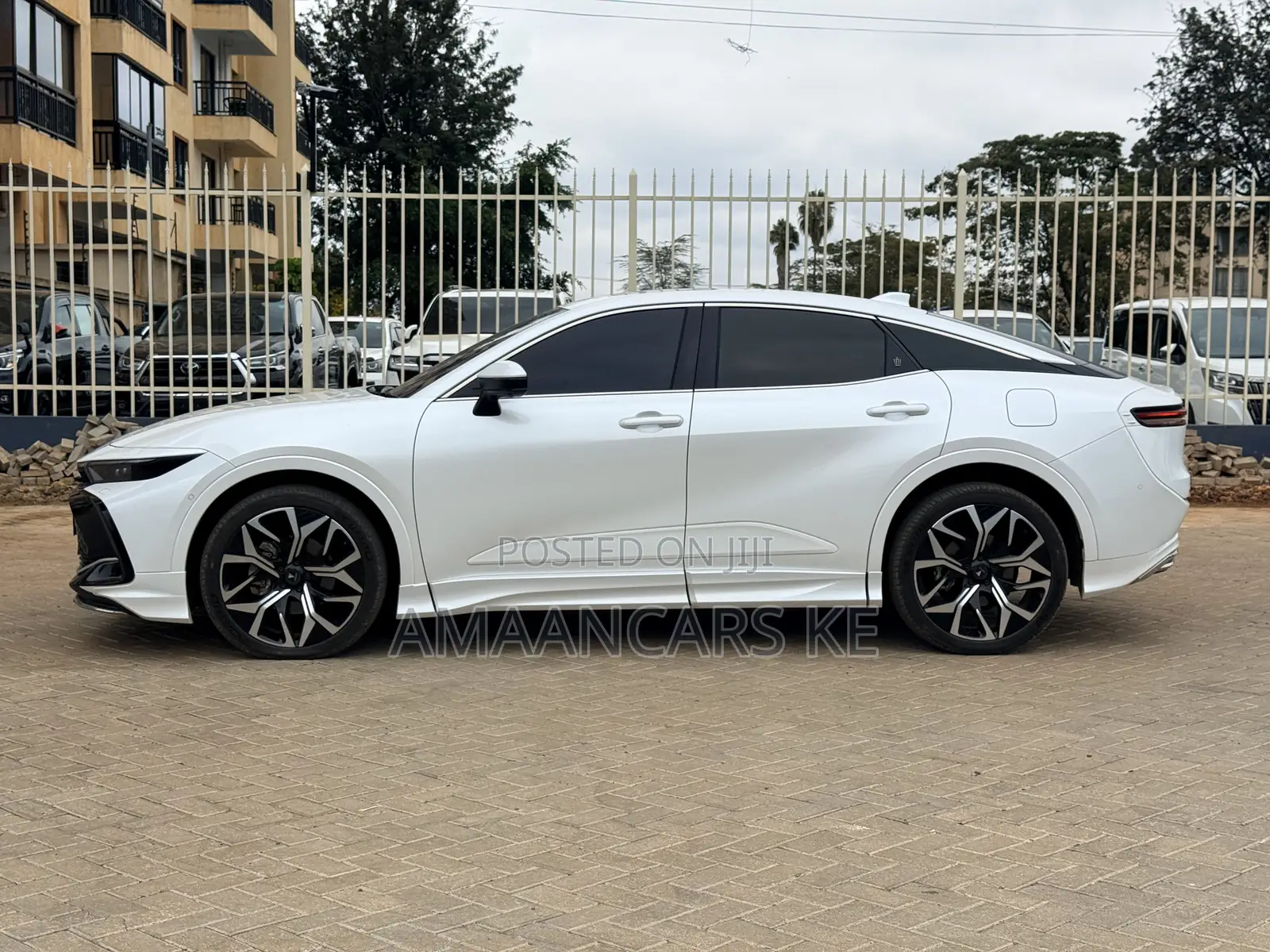Toyota Crown 2023 White
