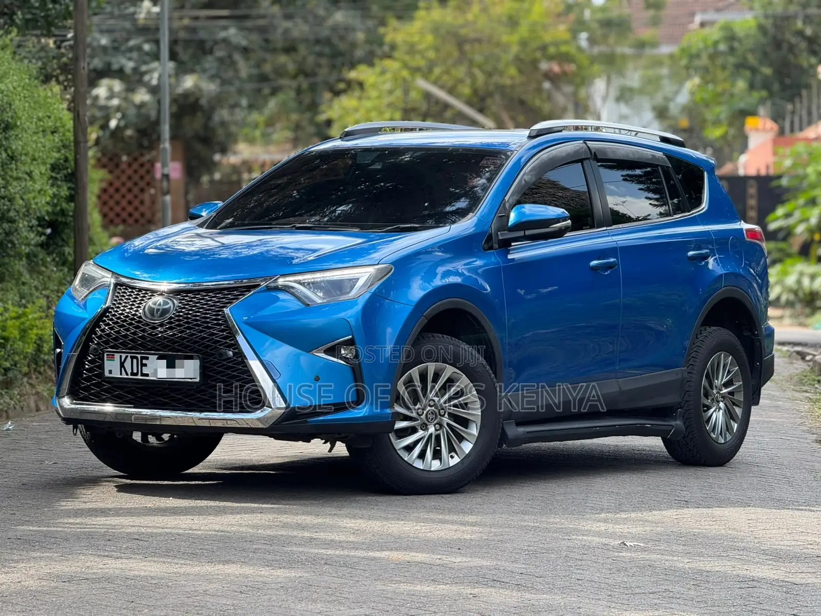 Toyota RAV4 2018 Blue