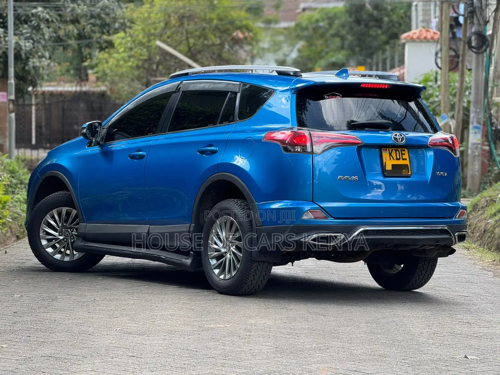 Toyota RAV4 2018 Blue