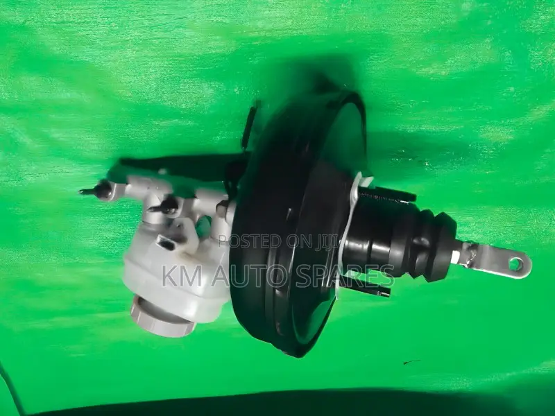 Subaru Pleo Brake Booster/Master Cylinder