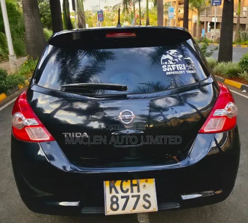 Nissan Tiida 2009 Black