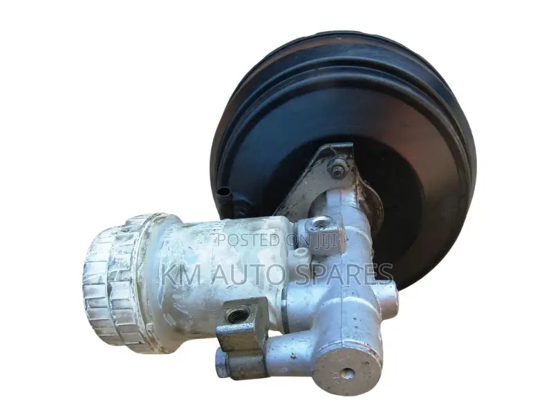 Mitsubishi L200 Brake Booster/Master Cylinder
