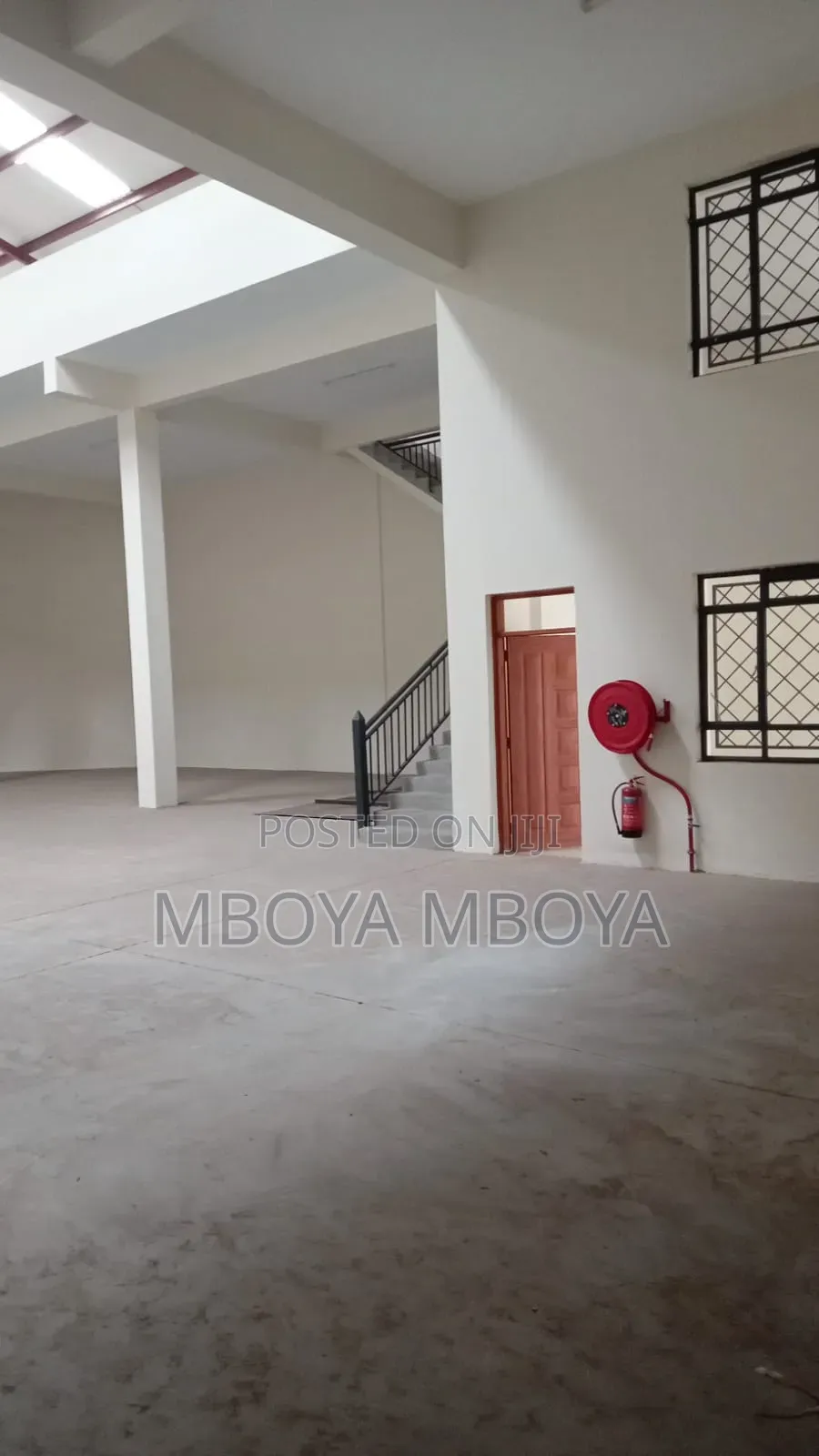 7800sqft Warehouse for Rent in Baba Dogo
