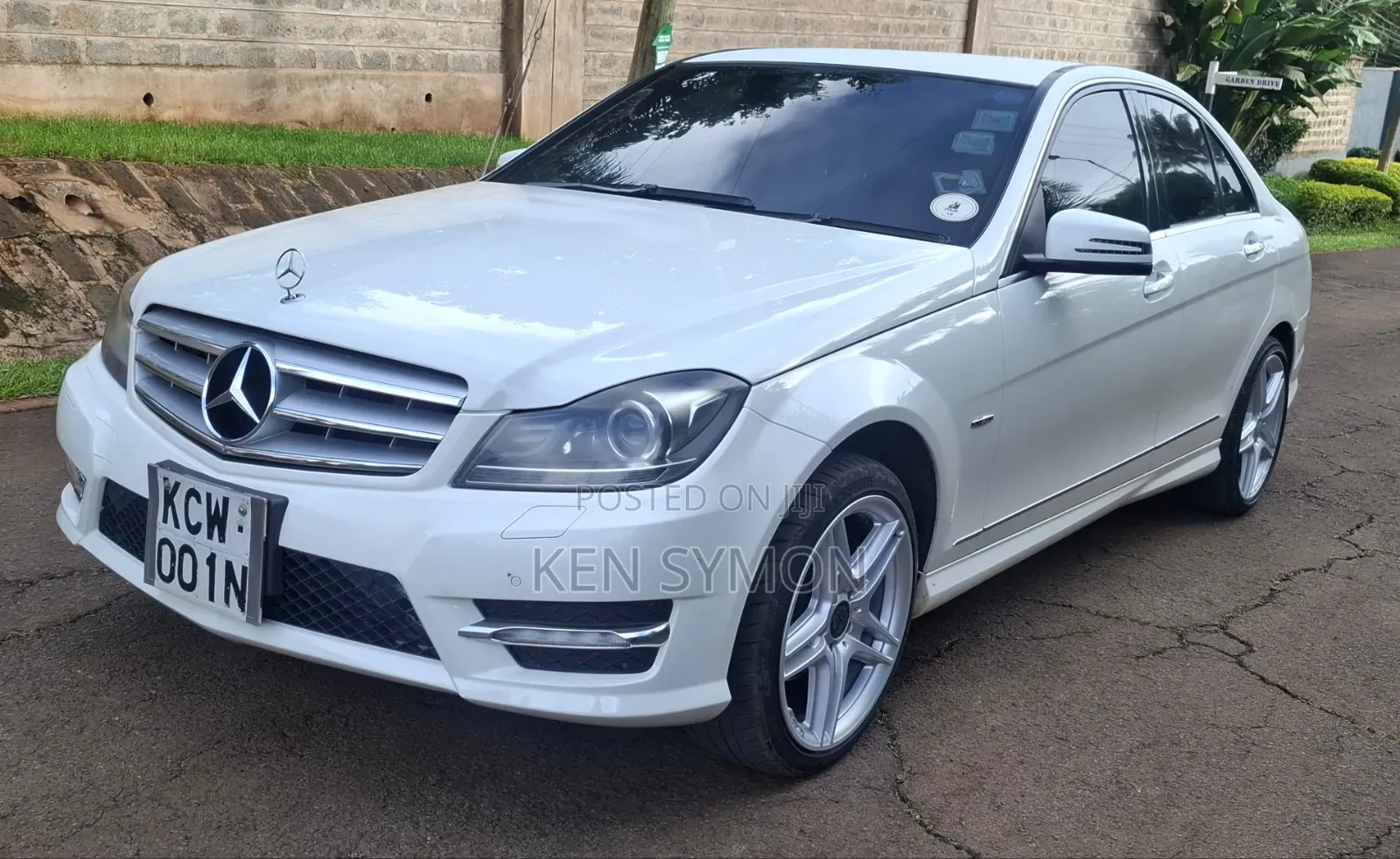 Mercedes-Benz C200 2012 White