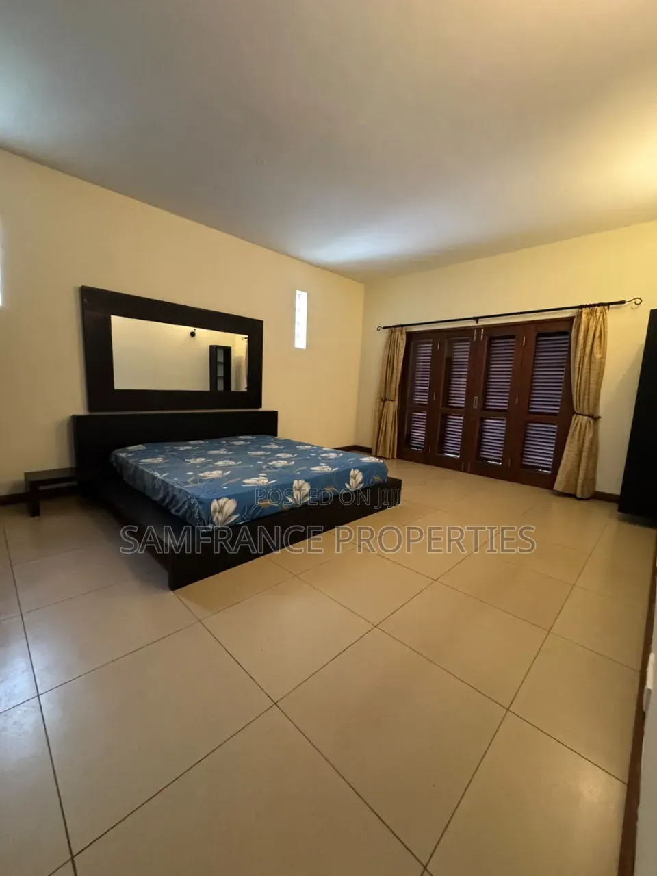 3bdrm Apartment in Cement Road, Nyali Mkomani for rent