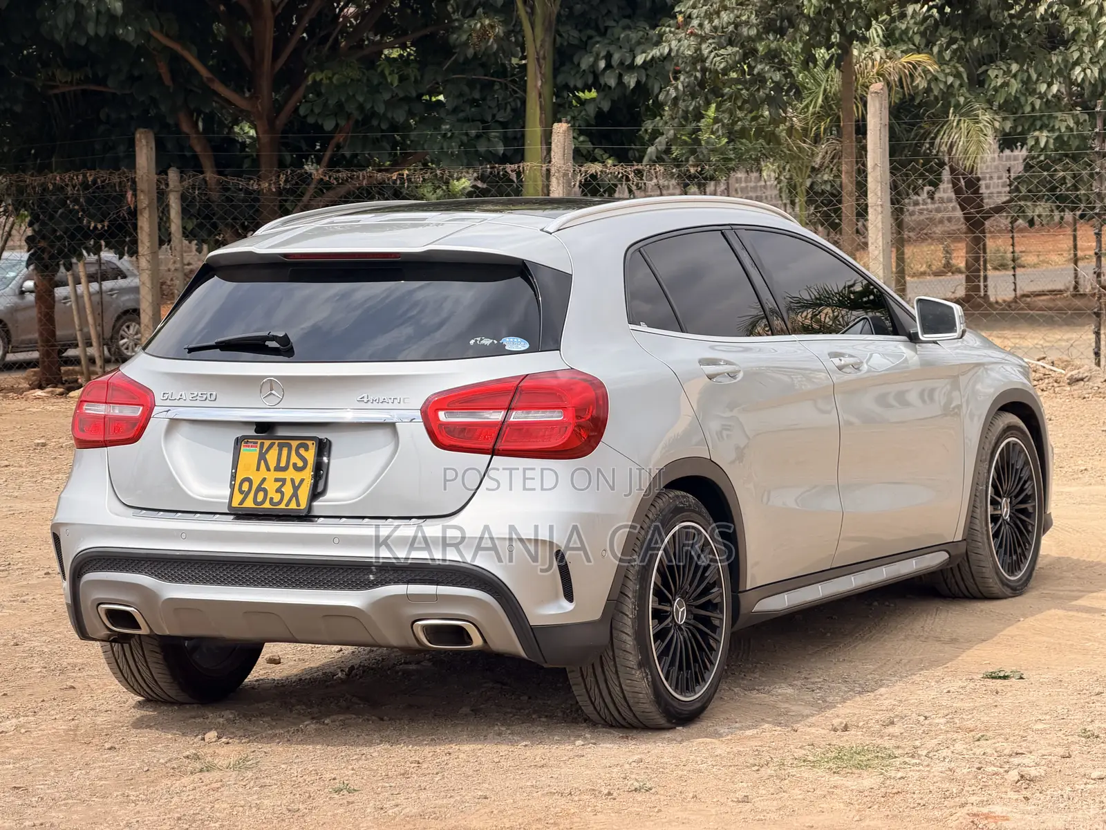 Mercedes-Benz GLA 250 2017 Silver