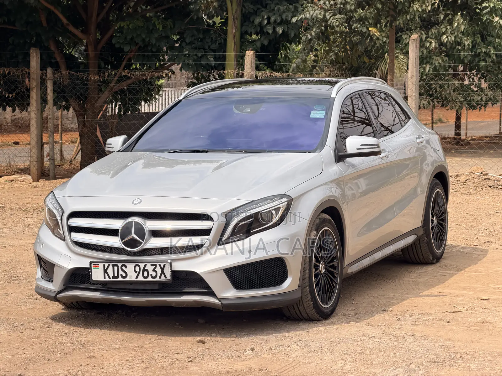 Mercedes-Benz GLA 250 2017 Silver