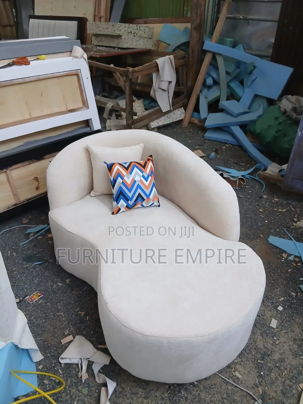 2 Seater Curved Sofa With Decorative Cushion
