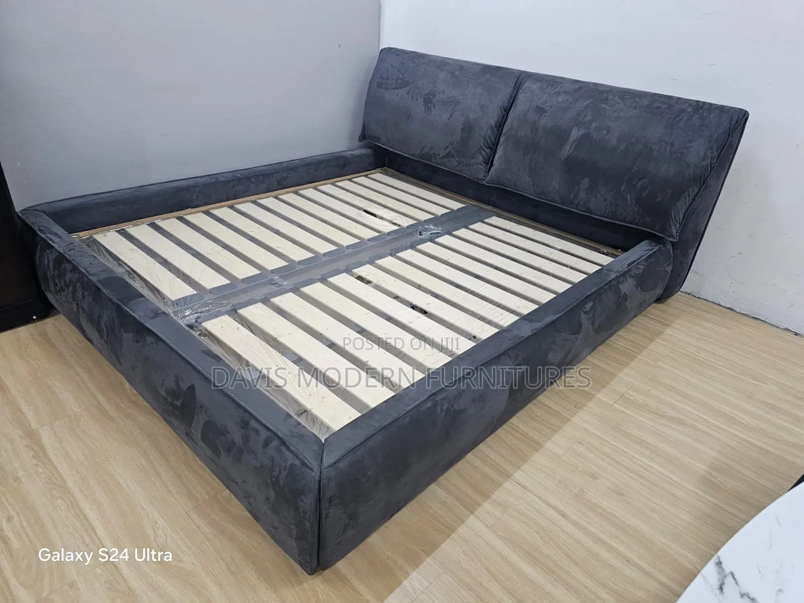 Upholstered Platform Bed