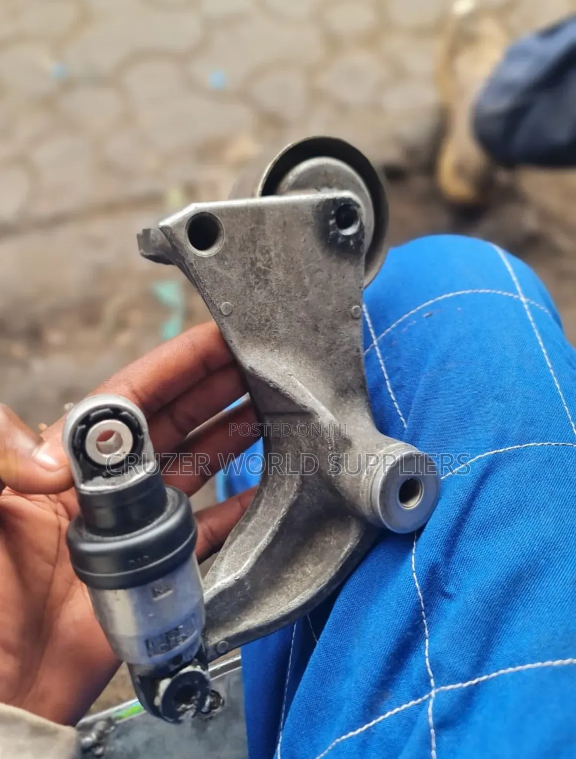 Honda R18 Engine Tentioner