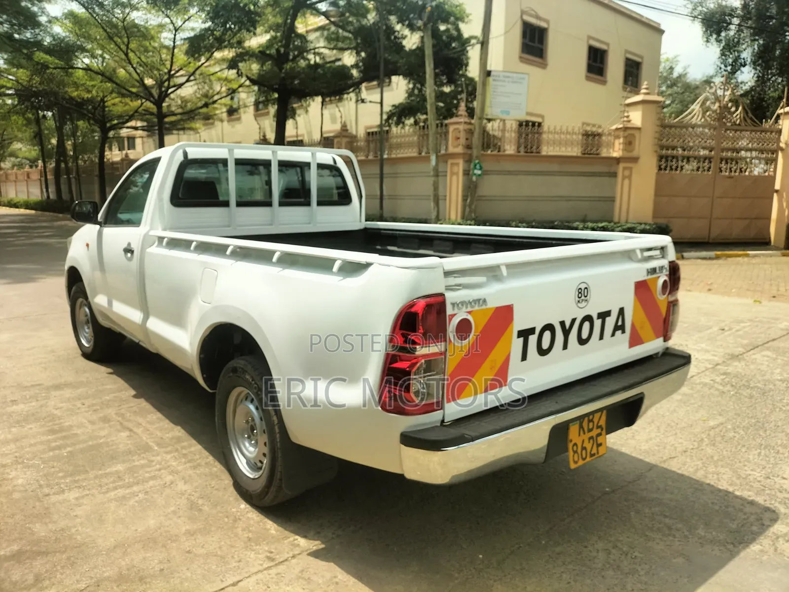 Toyota Hilux 2014 White